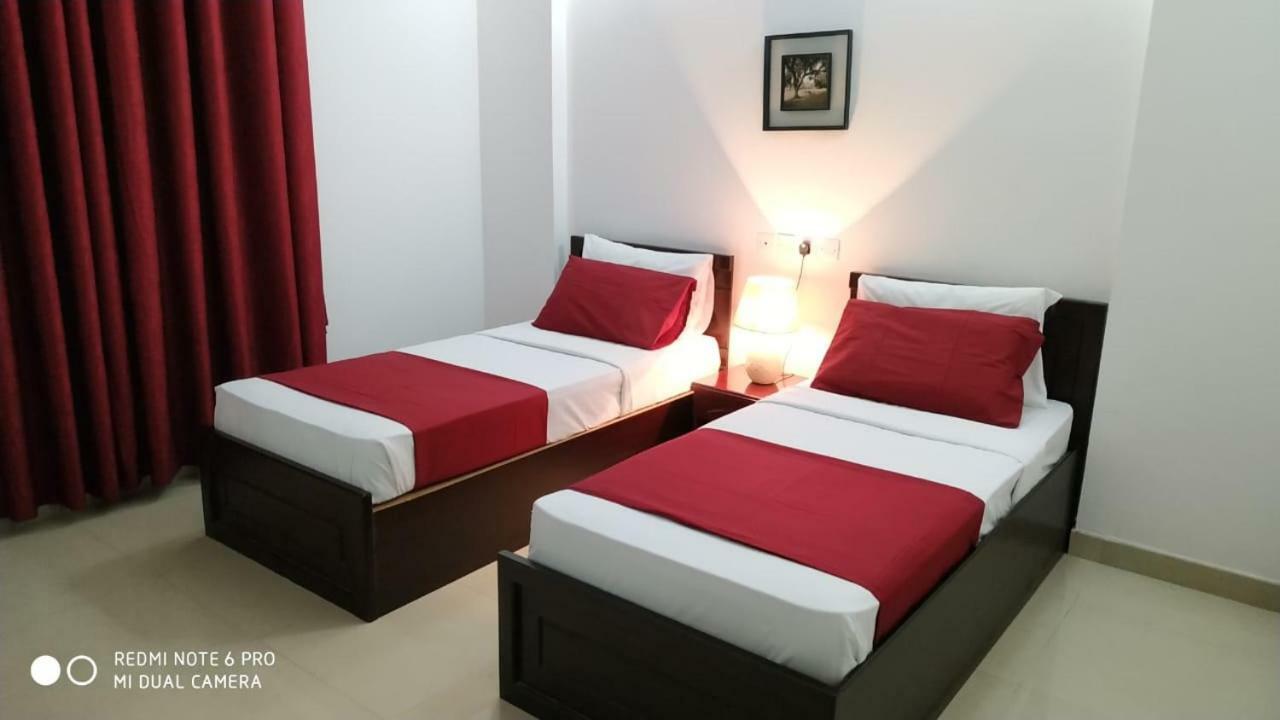 Azaiba Hotel Apartments Маскат Екстериор снимка