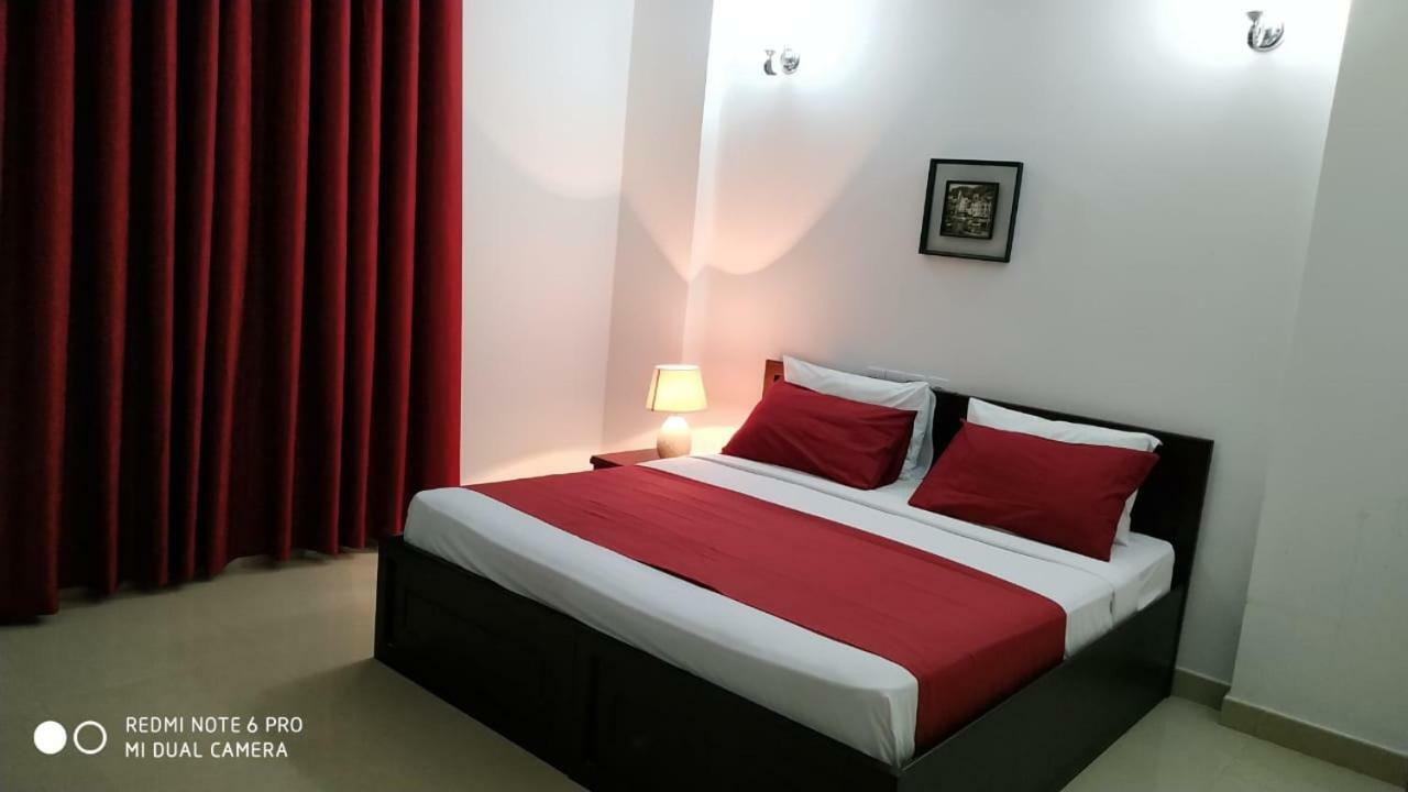 Azaiba Hotel Apartments Маскат Екстериор снимка